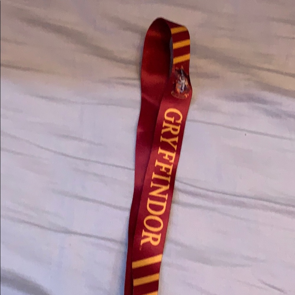 harry potter gryffindor lanyard universal studios